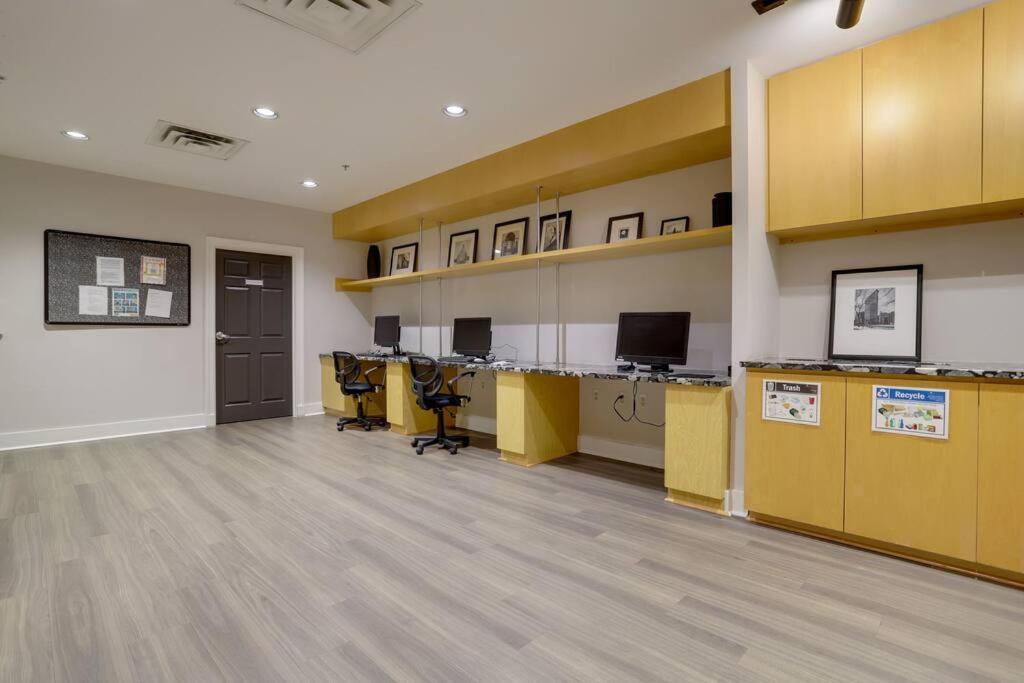 Exclusive Apt In Ballston With Gym Arlington Eksteriør billede